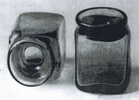 Waldglas: Gebraucht in Bad Stuer,Glashütten in Mecklenburg,Wendt, R., Das Waldglas, Histor. Museum Schwerin, 1977